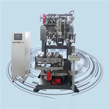 Treakset tuftebørstemaskin